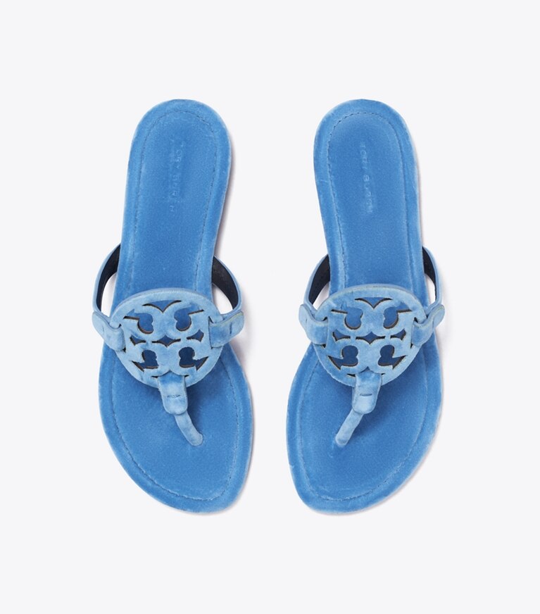 Tory Burch designer sandales Sandale Miller en velours dans Wheat Blue vue du dessus