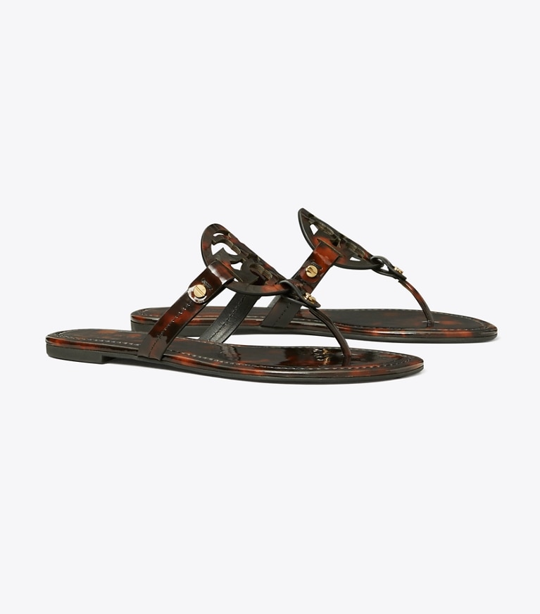 Tory Burch designer sandales Sandale Miller vernie dans TORTOISE PATENT angle