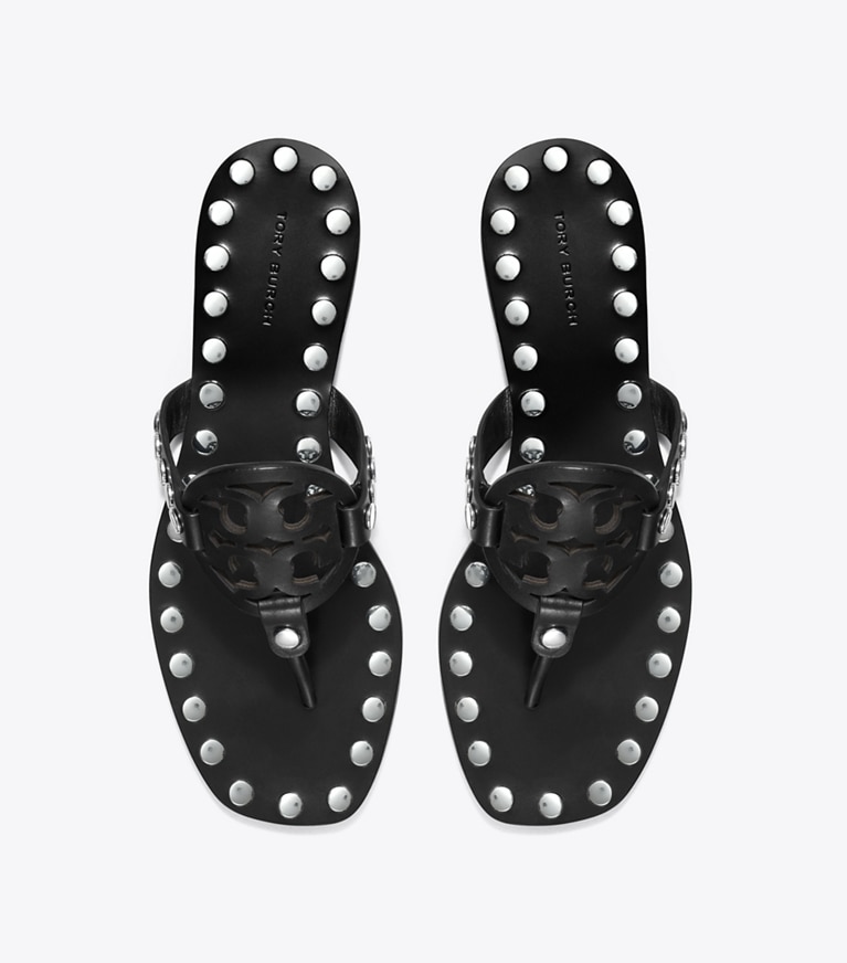 Tory Burch designer sandales Sandales cloutées Miller in PERFECT BLACK / SILVER angle