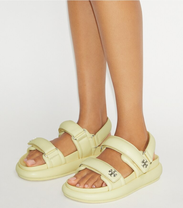 Tory Burch designer sandales Sandales matelassées Kira Sport TB x BonBon in BANANA MARSHMALLOW angle