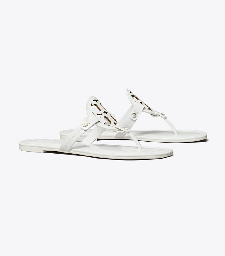 Tory Burch designer sandales Sandales Miller en cuir verni in Optic White angle
