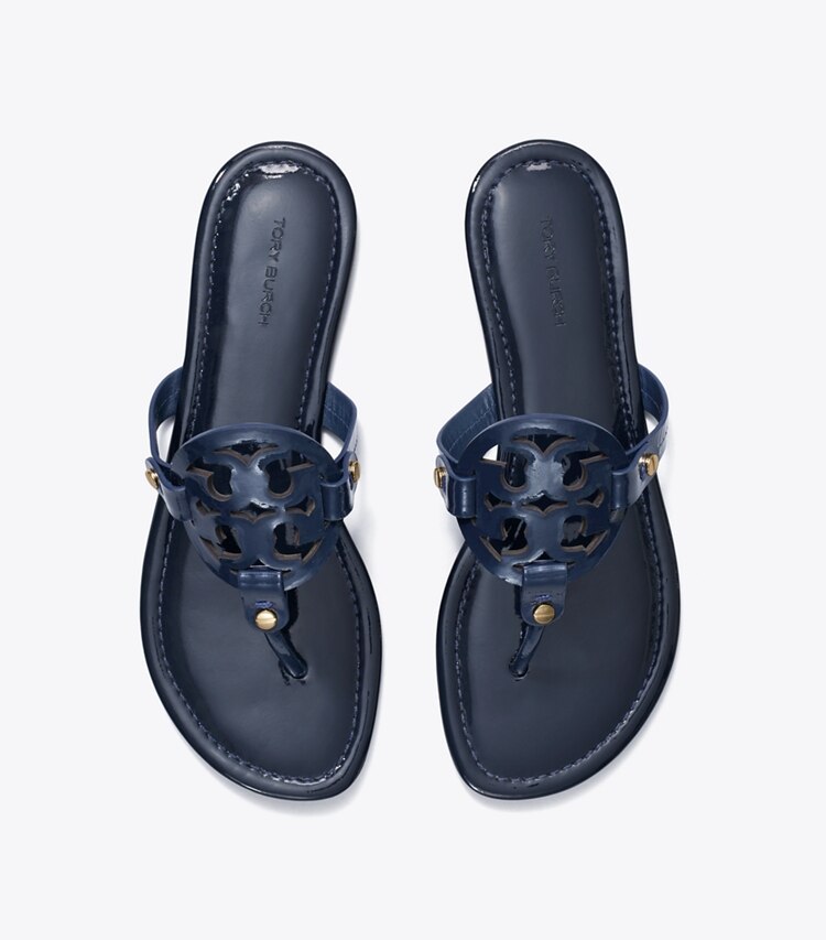 Tory Burch designer sandales Sandales Miller en cuir verni in Perfect Navy dessus