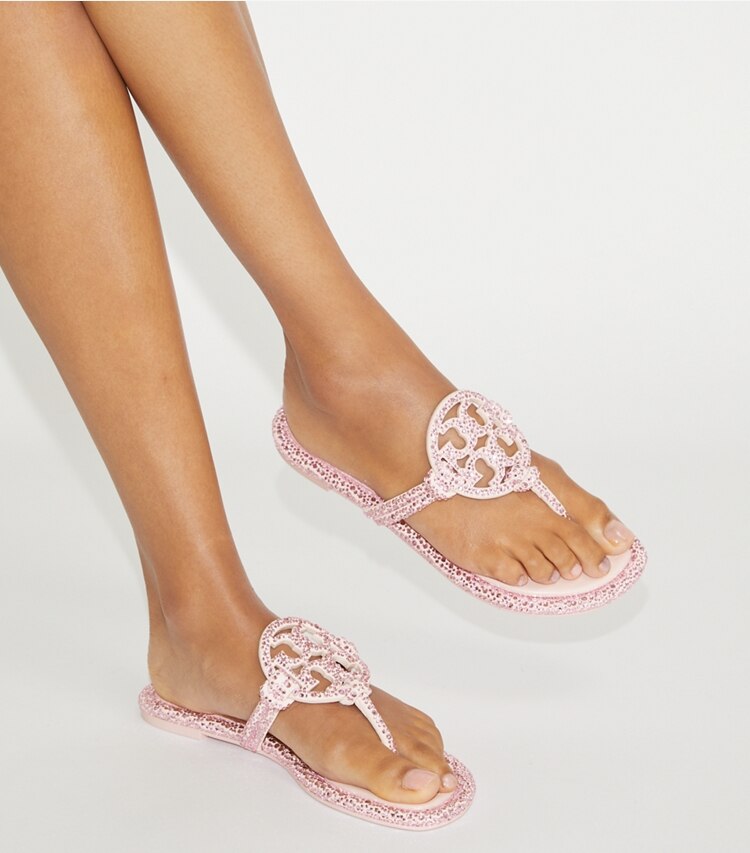 Tory Burch designer sandales Sandales nouées avec strass Miller TB x BonBon in SHOCKTART / LIGHT ROSE additional on model