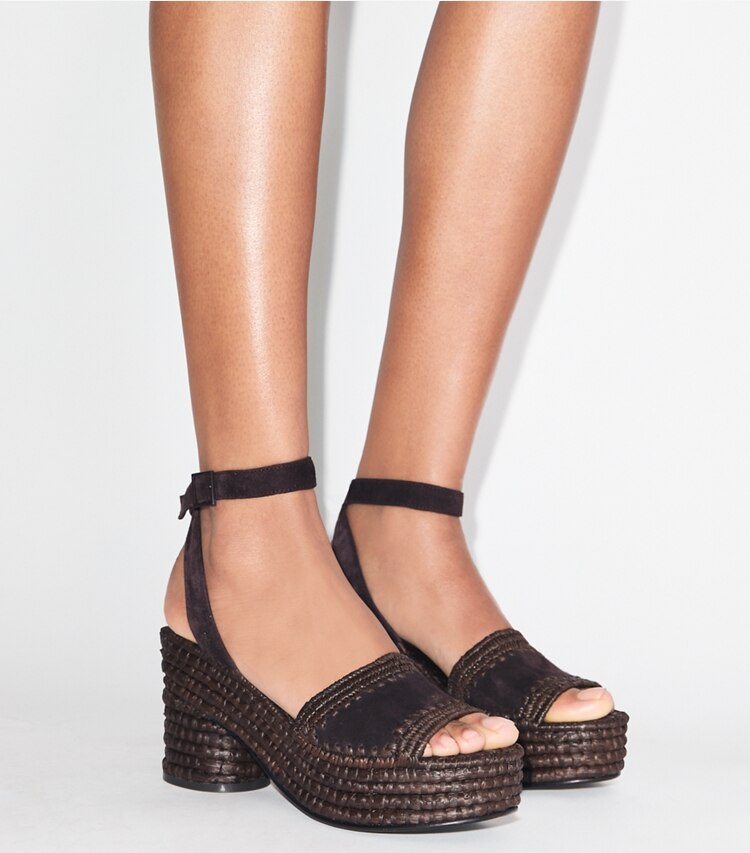 Tory Burch diseñador sandalias Sandalia con plataforma de rafia en COCO accesorio en modelo