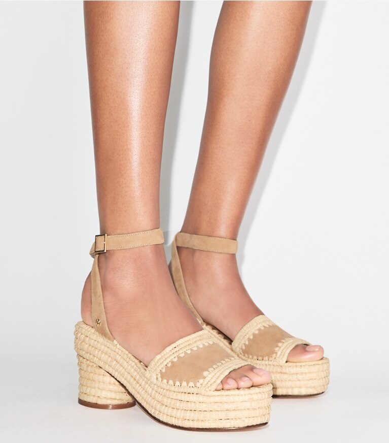 Tory Burch diseñador sandalias Sandalia con plataforma de rafia en GRAIN accesorio en modelo