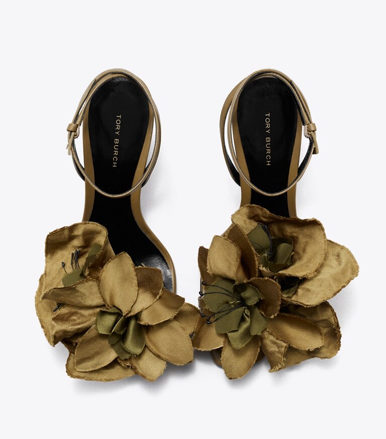 Tory Burch diseñador sandalias Sandalia con tacón y flores en OLIVE GREEN vista superior