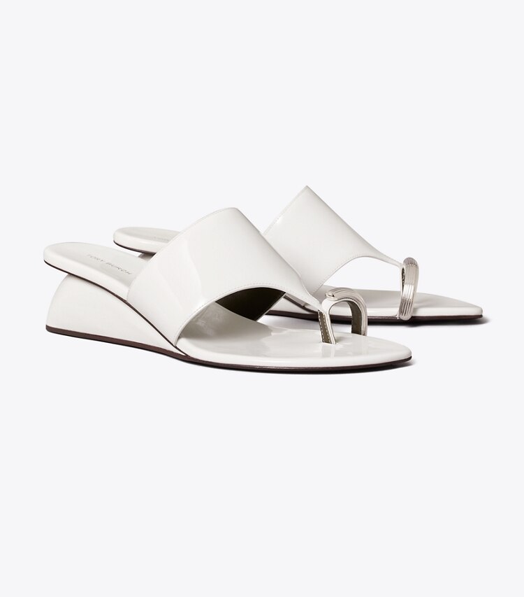 Tory Burch diseñador sandalias Sandalia de cuña Pierced en CIRRUS CLOUD ángulo