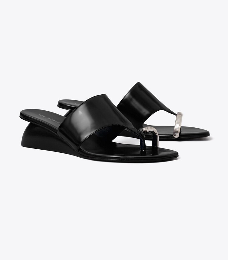 Tory Burch diseñador sandalias Sandalia de cuña Pierced en PERFECT BLACK ángulo