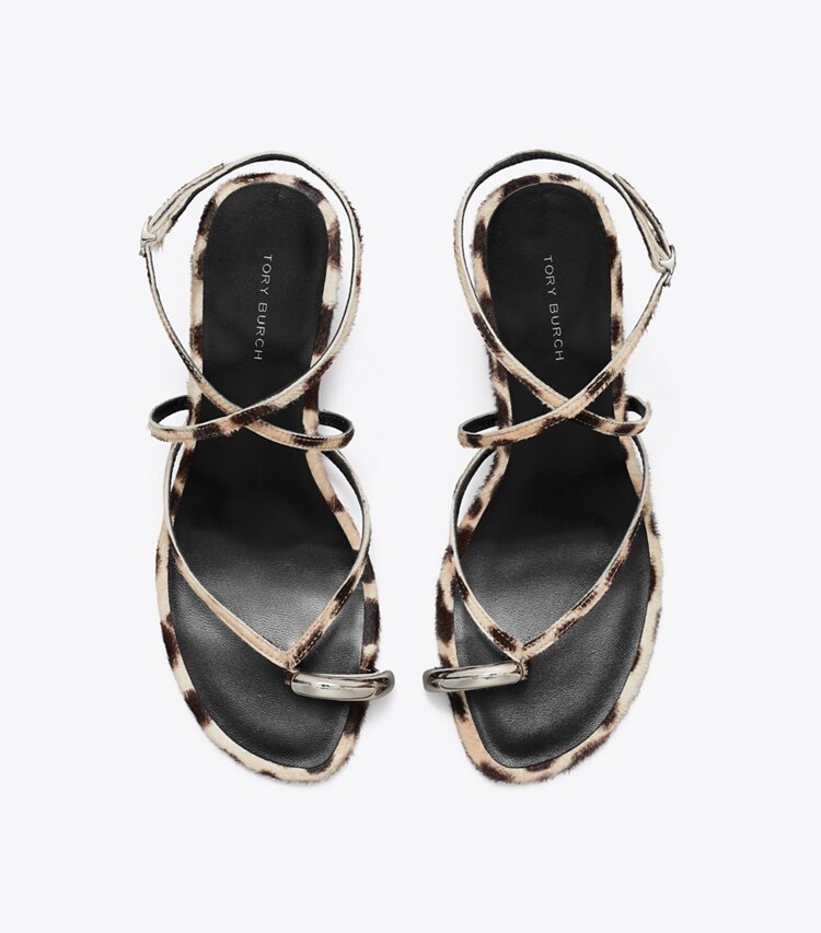 Tory Burch diseñador sandalias Sandalia de tacón de 65 mm con tiras Pierced en CHEETAH SPOTS / SILVER vista superior
