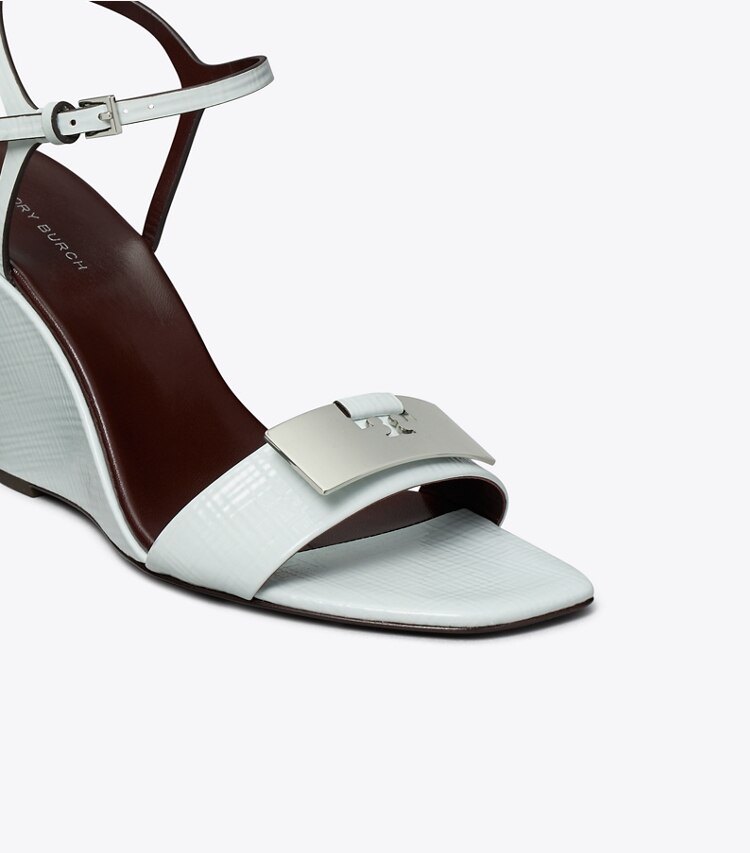 Tory Burch diseñador sandalias Sandalia Gigi con cuña en SUMMIT / SILVER detalle