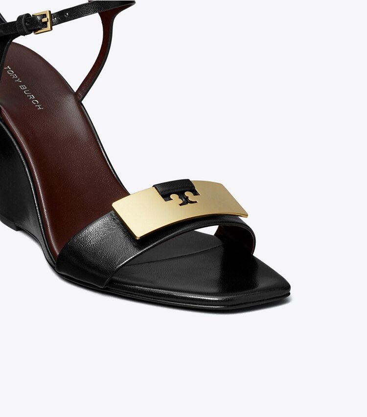 Tory Burch diseñador sandalias Sandalia Gigi con cuña en PERFECT BLACK / GOLD detalle