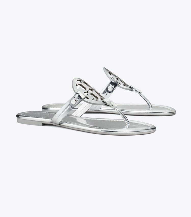 Tory Burch diseñador sandalias Sandalia metalizada Miller en PLATINUM ángulo