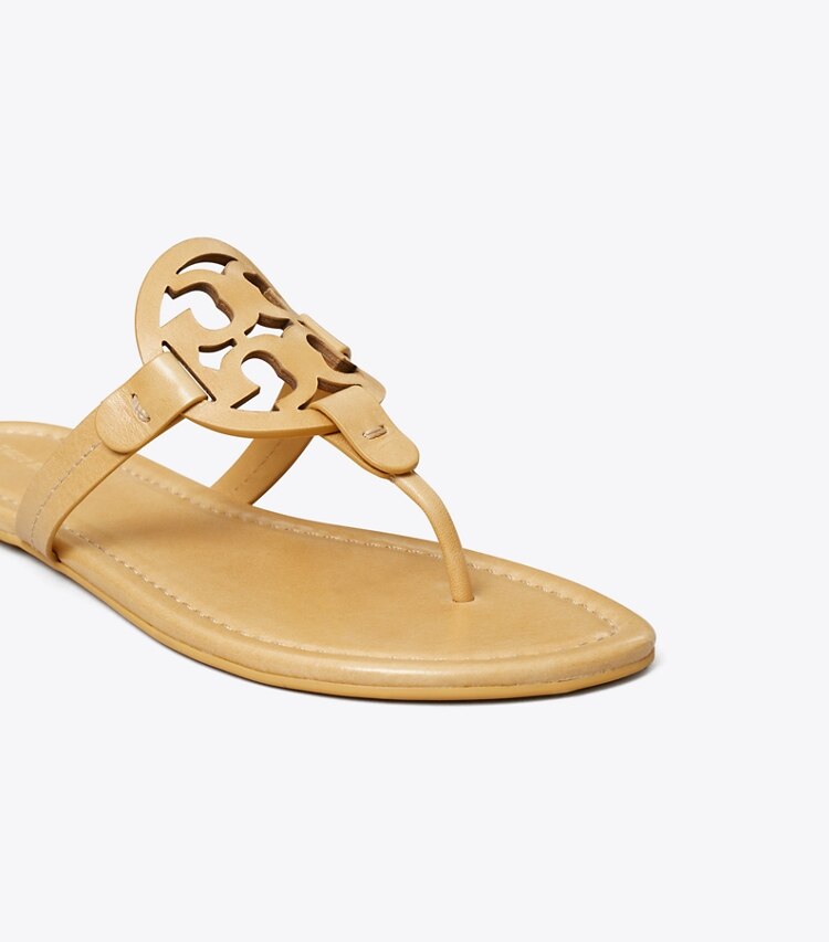Tory Burch diseñador sandalias Sandalia Miller en HONEYCOMB TAN detalle