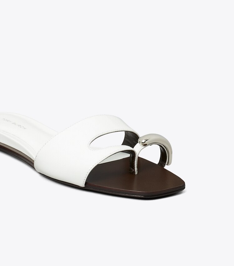 Tory Burch diseñador sandalias Sandalia Pierced en WHITE / SILVER detalle