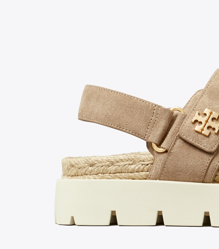 Tory Burch diseñador sandalias Sandalias Kira Sport en CERAMIC TAUPE detalle