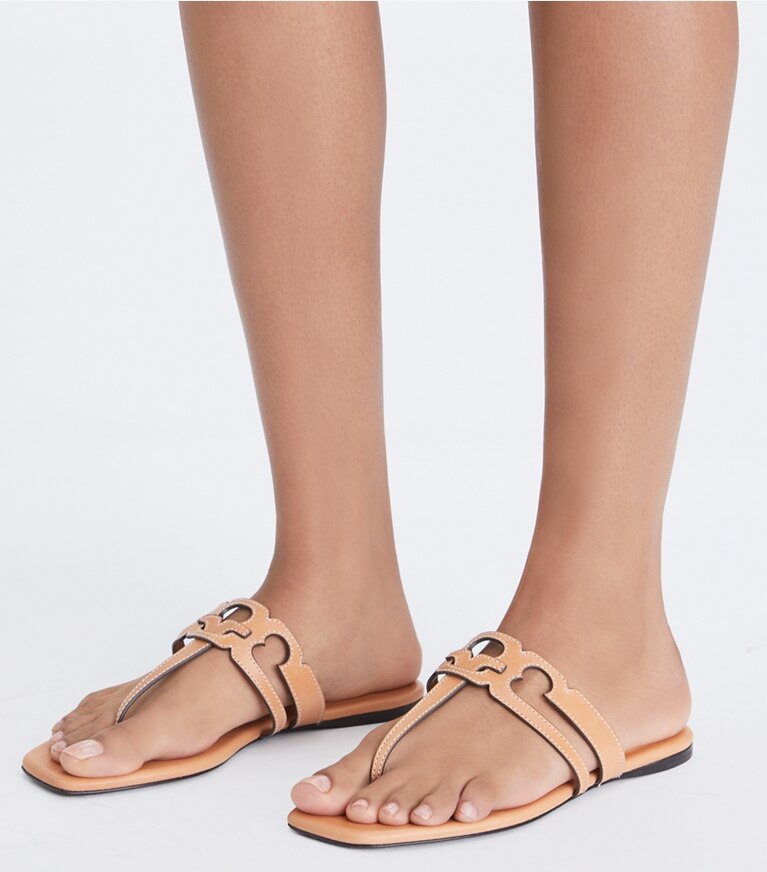 Tory Burch designer sandali Sandalo Ines con cinturino a T in CAMELLO / CAMELLO angle