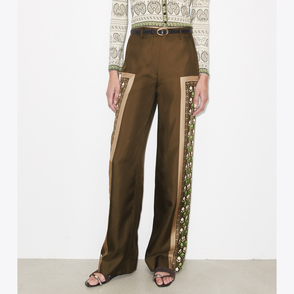 satin-pant-on-model-detail.