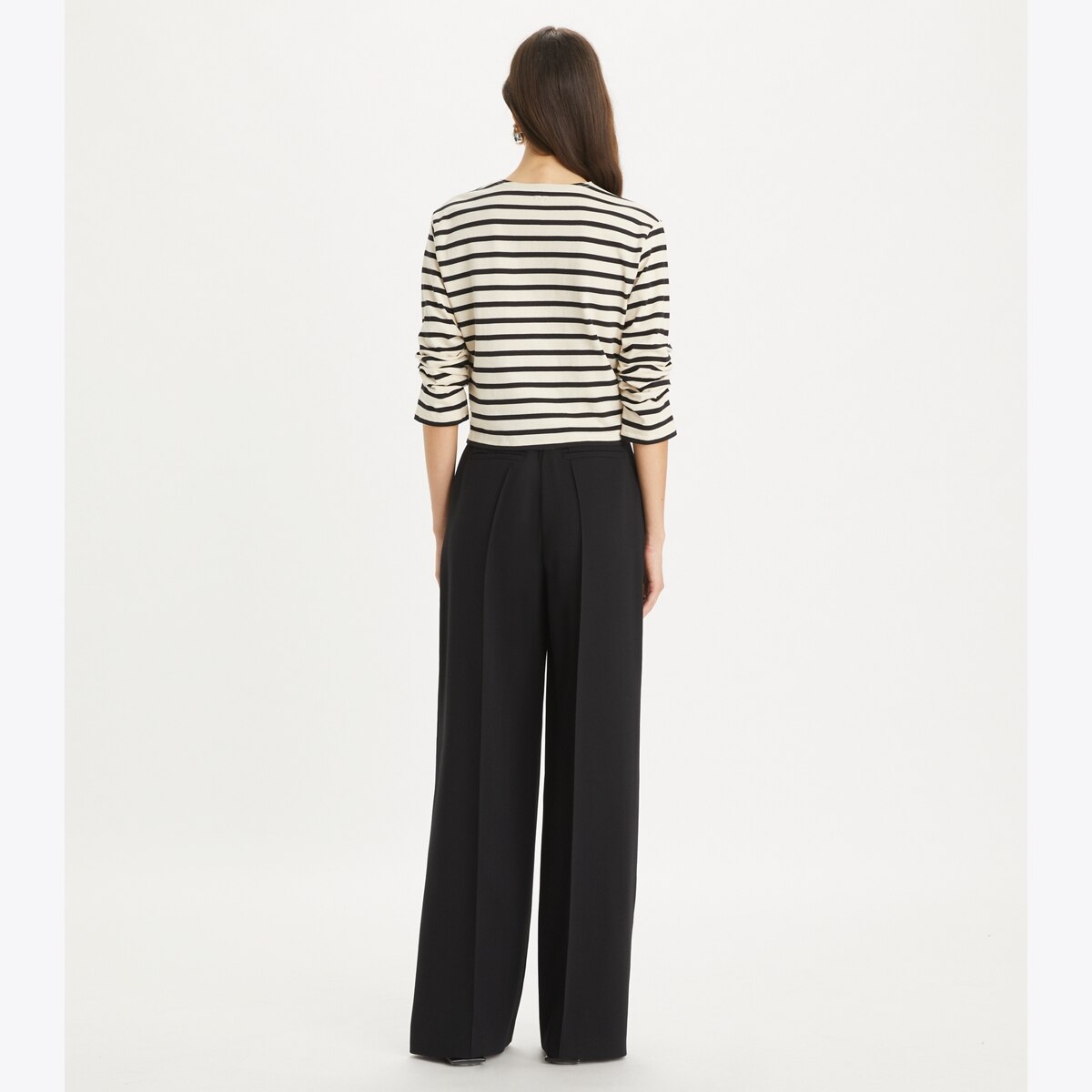 送料&関税込み★Tory Burch★SCRUNCHED SLEEVE T-SHIRT Scrunched Sleeve T-Shirt: Women's Clothing | Tops | Tory