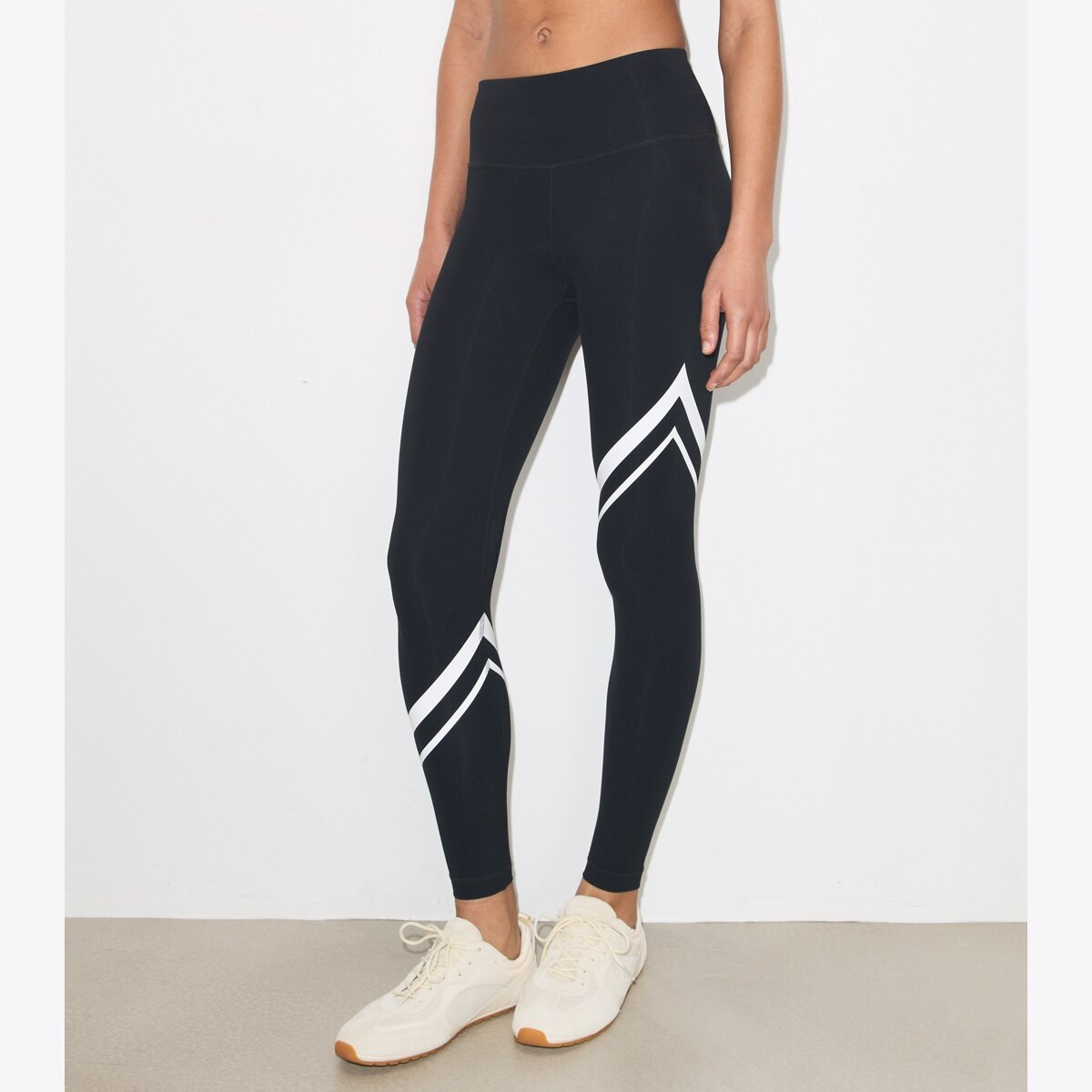 SCULPT COMPRESSION DIAGONAL CHEVRON LEGGING - thumbnail 5
