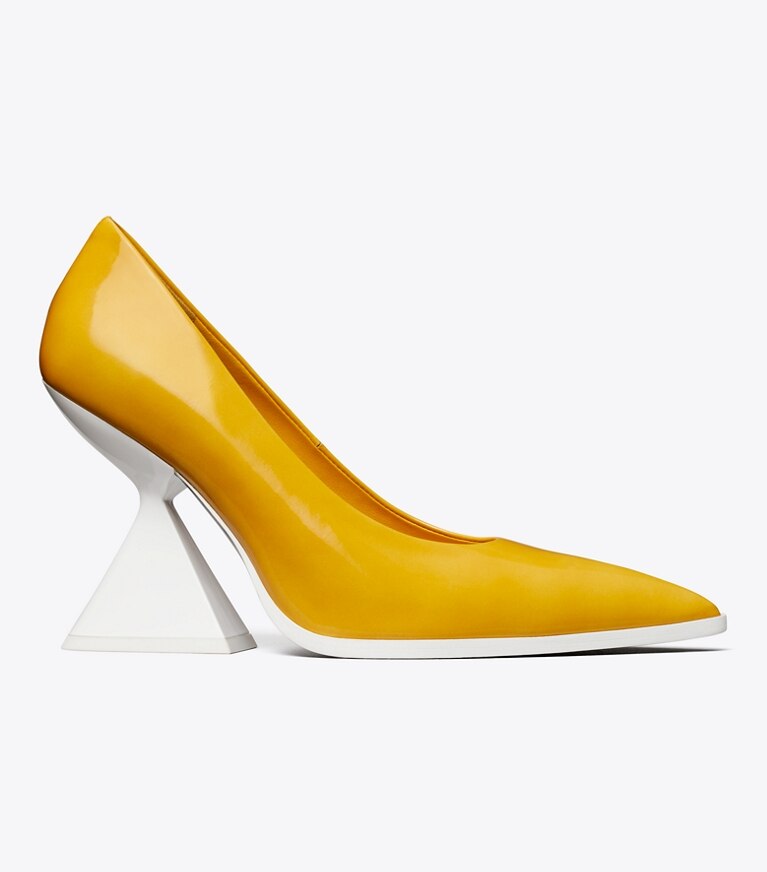 Tory Burch designer ヒール スカルプチャラル ヒール in Peachy angle