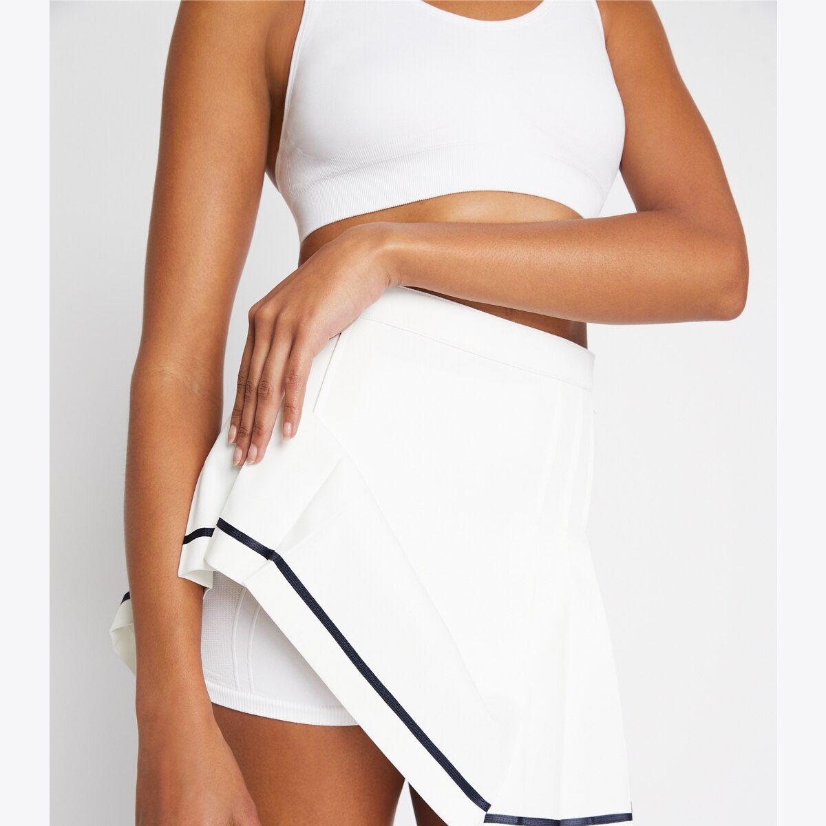 Tory Burch - トリーバーチ　トリースポーツ　ショートパンツ　US-XS プリーツ ショートパンツ: レディース ボトムス | Tory Burch JP