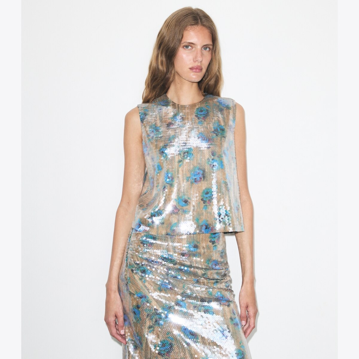 tory burch gold sequin dress Stay-at-home sequins #ToryBurchHoliday20 #ToryBurch