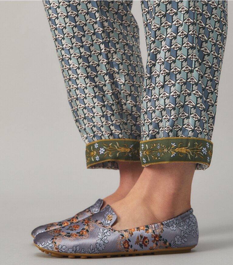 Tory Burch diseñador tops Set de pijama de sarga de seda en MISTY BLUE BLOCK TULIP adicional en modelo