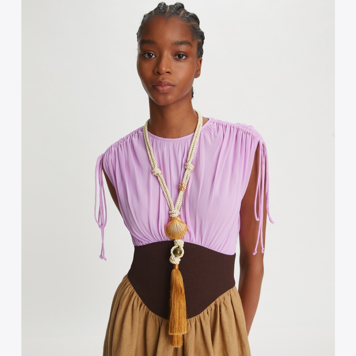 shell-tassel-pendant-necklace-
