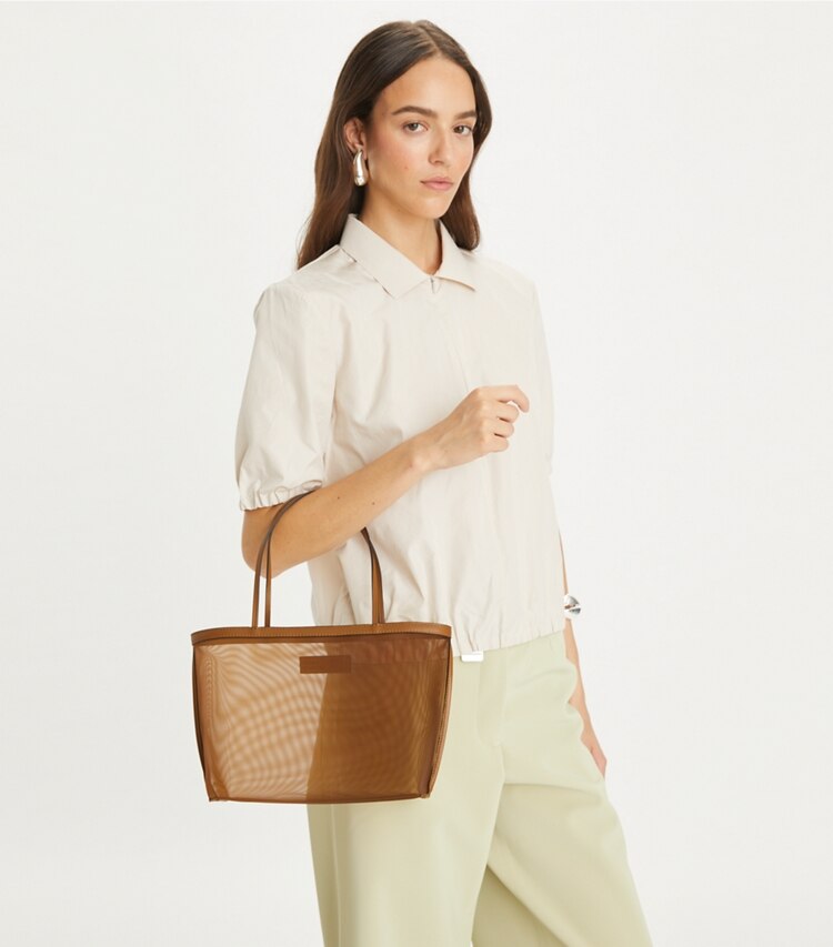 Tory Burch designer borse shopping Shopping a rete in Cuoio accessory on model