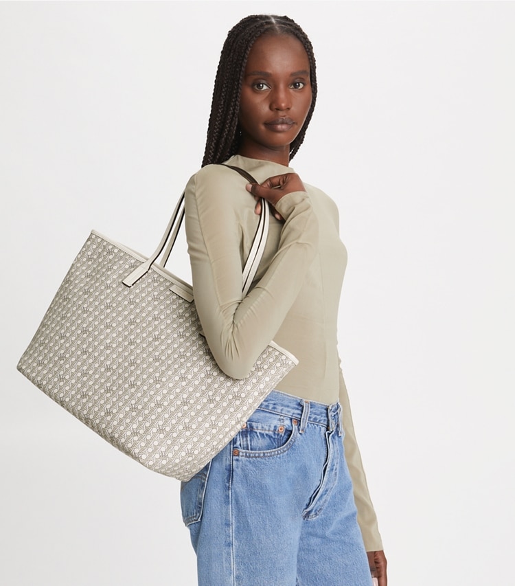 Tory Burch designer borse shopping Shopping Ever-Ready con zip in NEW IVORY accessory on model