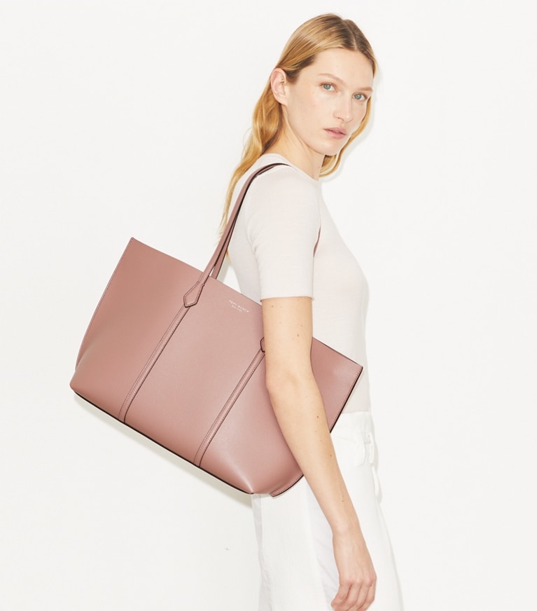 Tory Burch designer borse shopping Shopping Perry in Light Mauve accessory on model