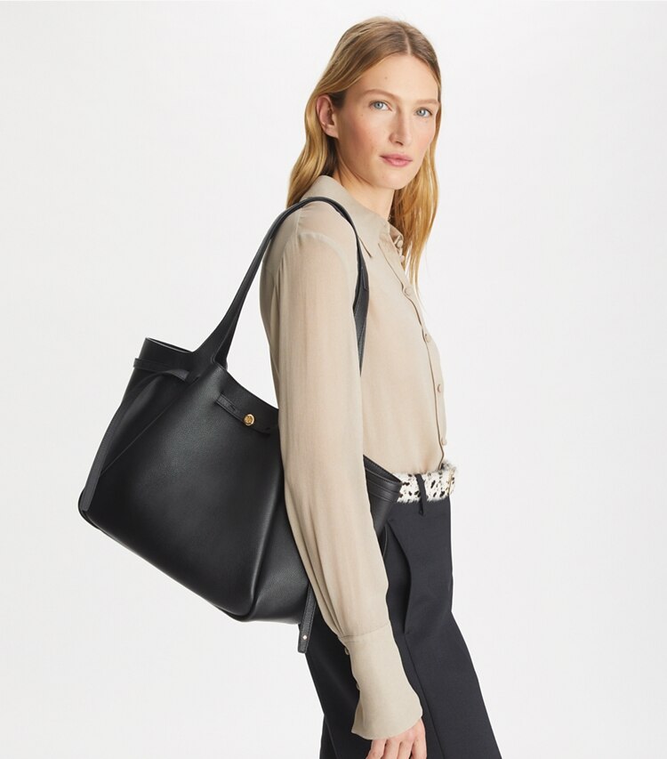 Tory Burch designer borse shopping Shopping Romy in Black accessory on model