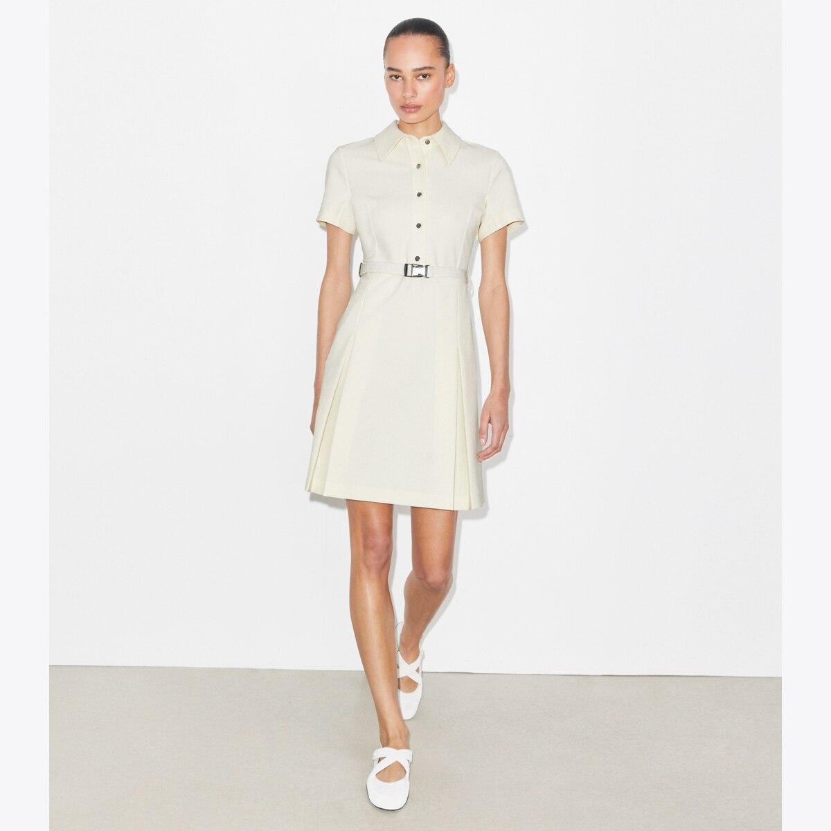 short-sleeve-pleated-golf-