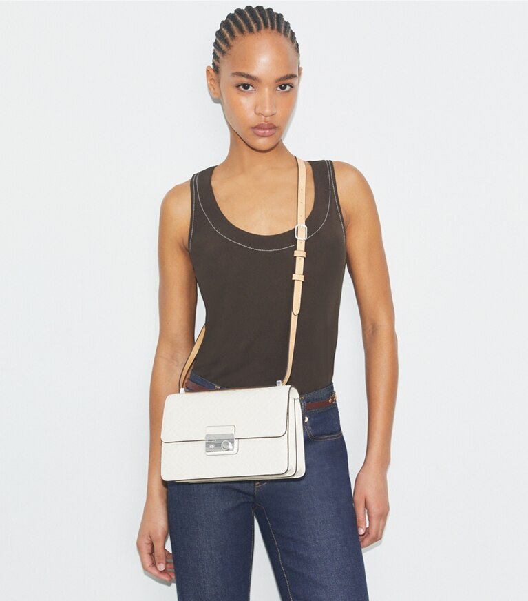 Tory Burch designer borse a tracolla Shoulder bag T Monogram martellata in Warm White angle