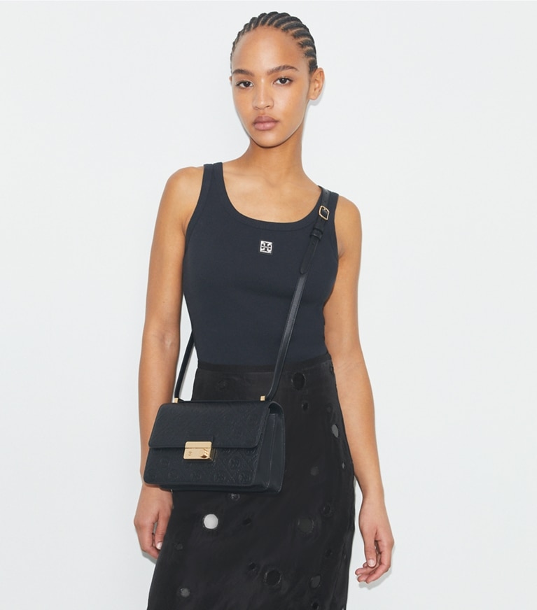 Tory Burch designer borse a tracolla Shoulder bag T Monogram martellata in Black angle