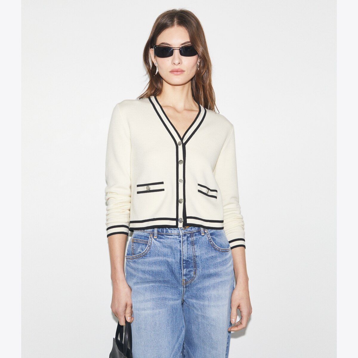 shrunken-kendra-cardigan-on- shrunken-kendra-cardigan-on-