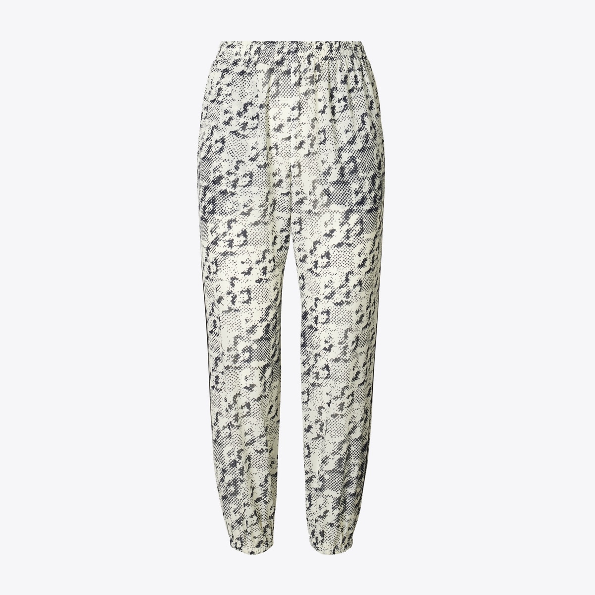 ショートパンツ TORY BURCH Silk shorts with pixelated logo print Tory Burch Silk Shorts With Pixelated Logo Print In Black