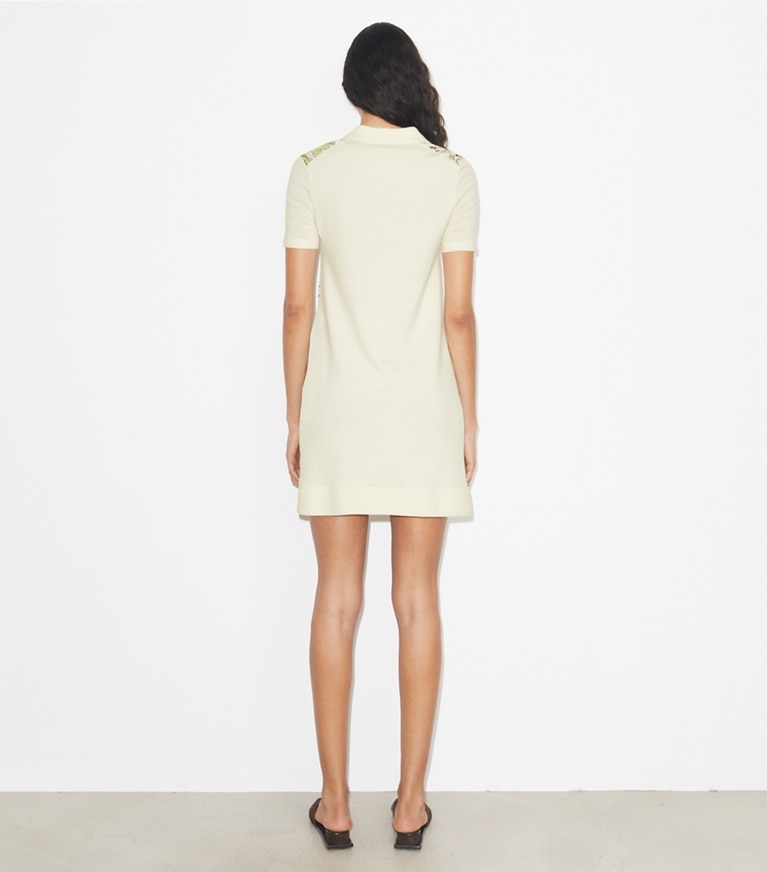 Tory Burch designer ワンピース シルクフロント ポロドレス in New Ivory / Mint Cockatoo on model back