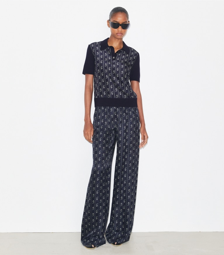 Tory Burch designer セーター シルクフロント ポロシャツ in Medium Navy Paisley front