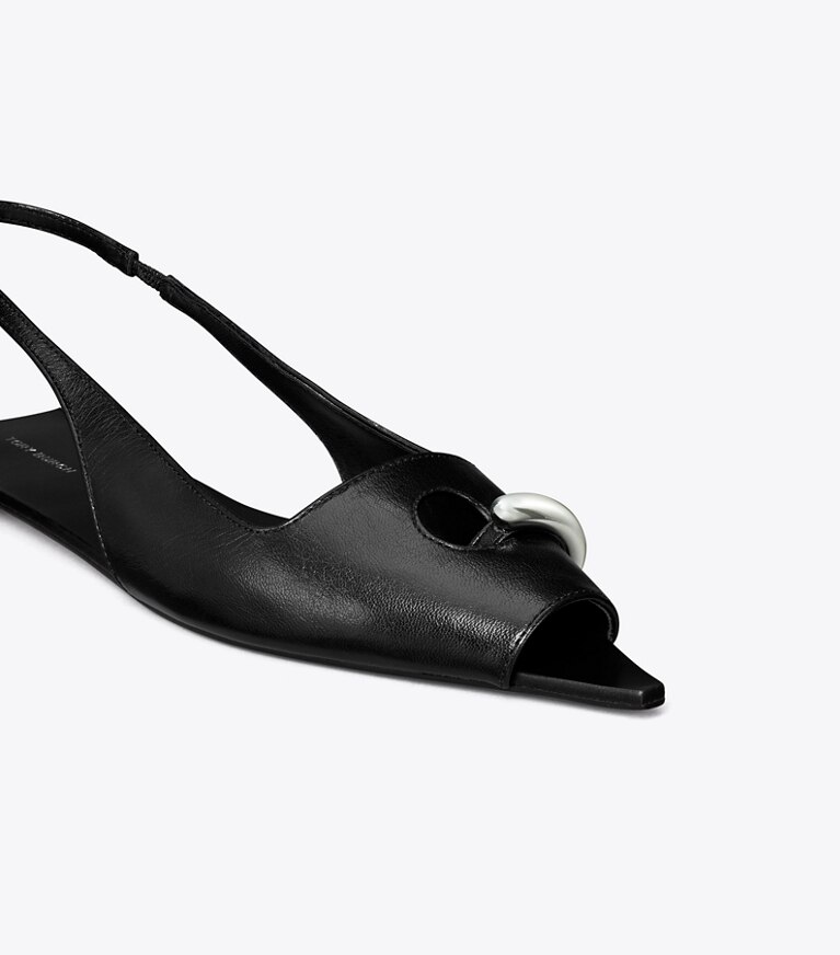 Tory Burch designer sandalen Slingback-Flat mit perforiertem Detail in PERFECT BLACK / PERFECT BLACK / SILVER angle