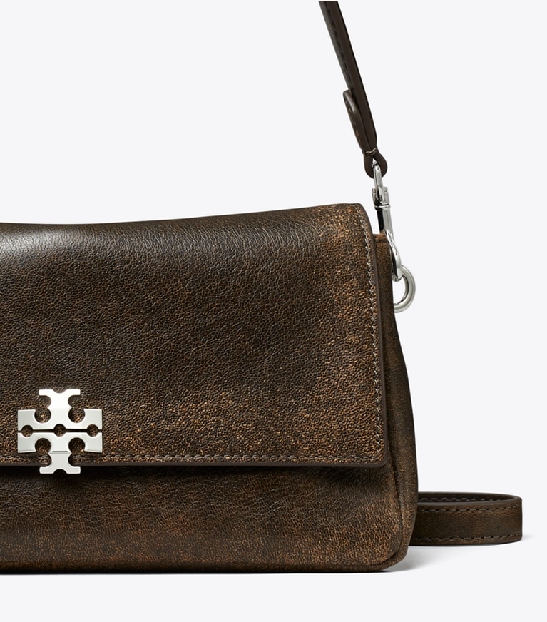 Tory Burch designer ショルダーバッグ チャーリー ディストレスト スモール ショルダーバッグ in New Barley/ Dark Roast ディテール