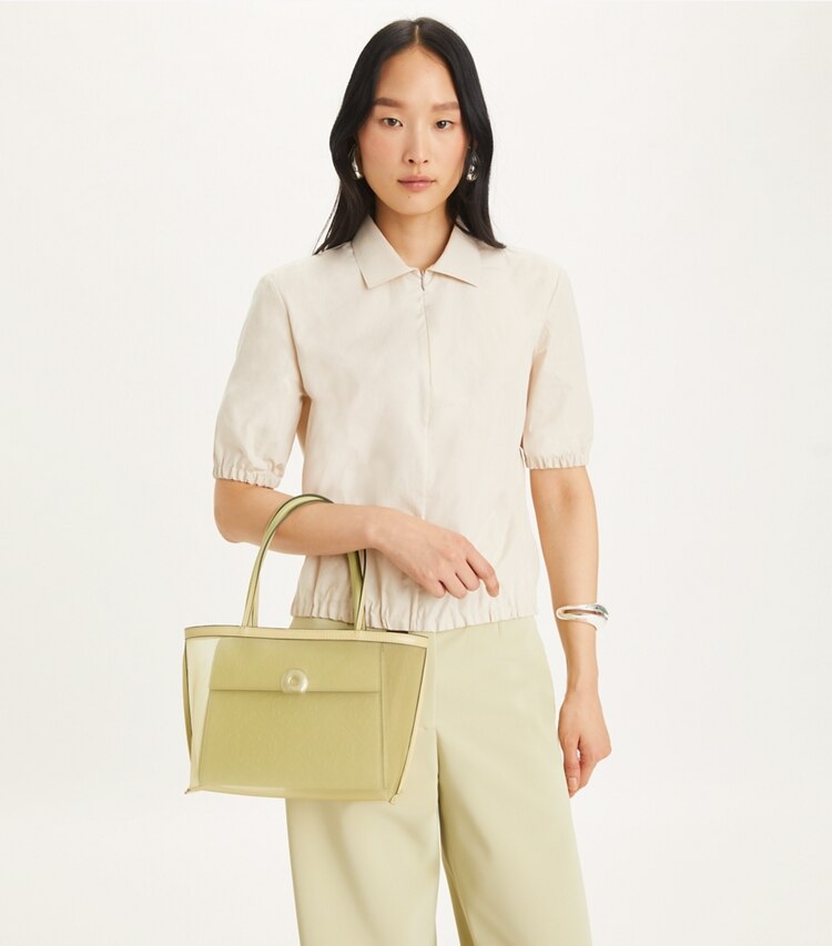 Tory Burch designer サッチェルバッグ デビル プリズムロゴ スモールバッグ in Taupe Green additional on model