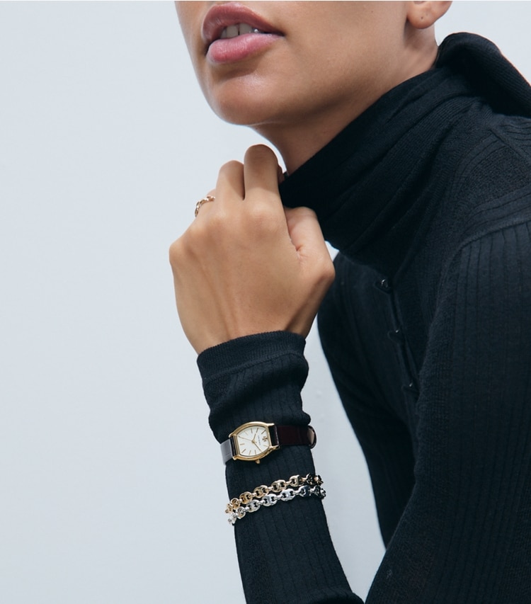 Tory Burch diseñador relojes con correa Small Eleanor Curve Watch en IVORY/GOLD/BLACK CROC accesorio en modelo