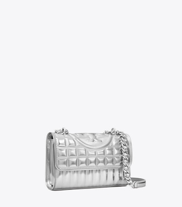 Tory Burch designer ショルダーバッグ フレミング メタリック キルト スモール コンバーチブル ショルダーバッグ in Silver angle
