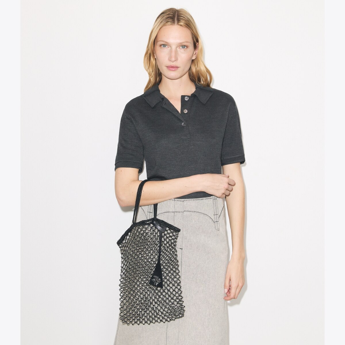 SMALL HANDWOVEN CHAIN MESH TOTE - thumbnail 2
