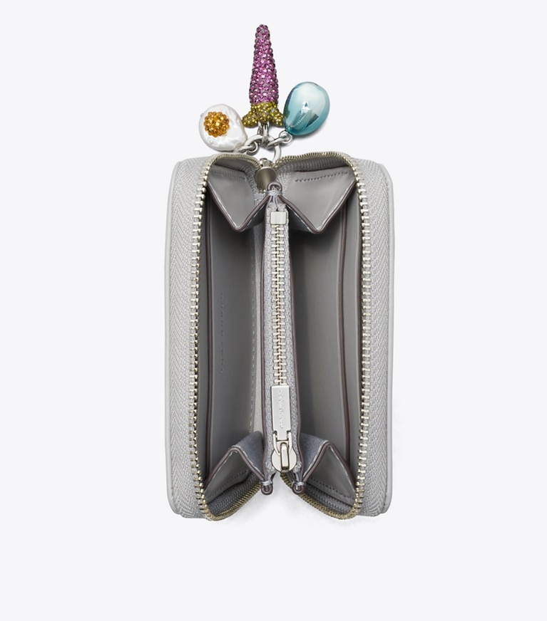 Tory Burch designer 財布 キラ ダイヤモンドキルト チャーム ジップアラウンド スモール ウォレット in Gray angle