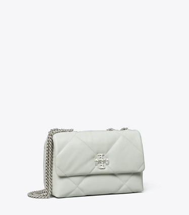 Tory Burch designer ショルダーバッグ キラ ダイヤモンドキルト コンバーチブル スモールショルダーバッグ in Light Titanium angle
