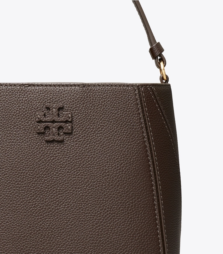 Tory Burch designer クロスボディバッグ マックグロー スモールバケットバッグ in Deep Brown ディテール