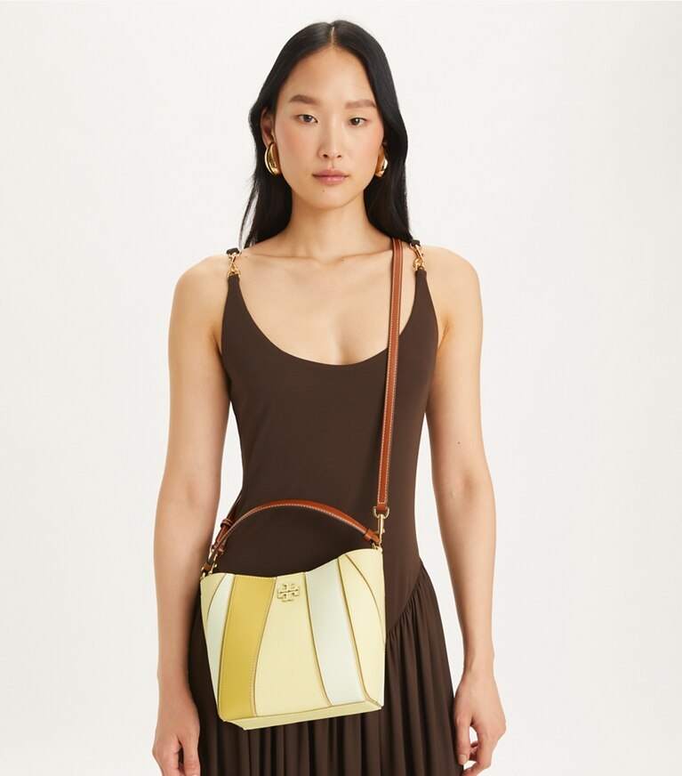 Tory Burch designer クロスボディバッグ マックグロー カラーブロック スモールバケットバッグ in LEMON SWIRLMULTI angle