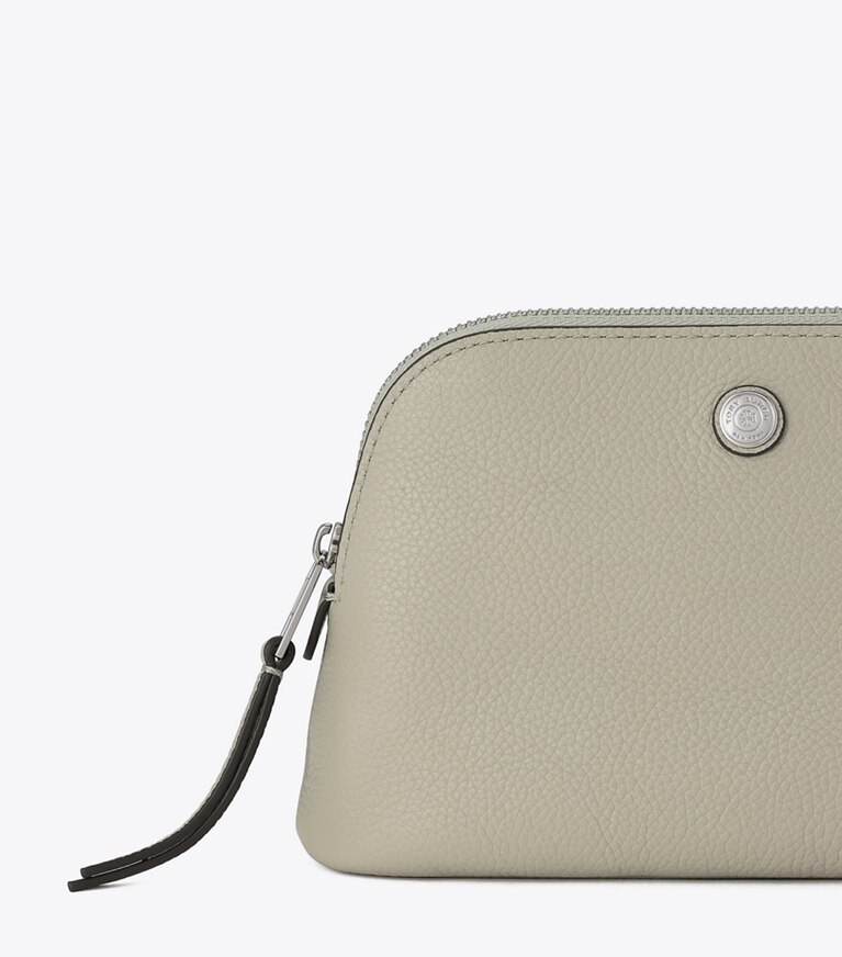 Tory Burch designer ポーチ ペブルド ドーム スモール コスメティックケース in Sage Stone angle